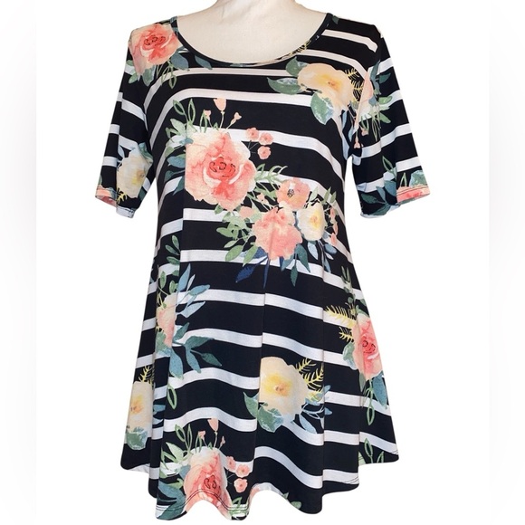 LuLaRoe Women’s Tunic Top Floral & Striped Pattern in BLK, WHT, Peach, YEL SZ SM - Picture 1 of 6